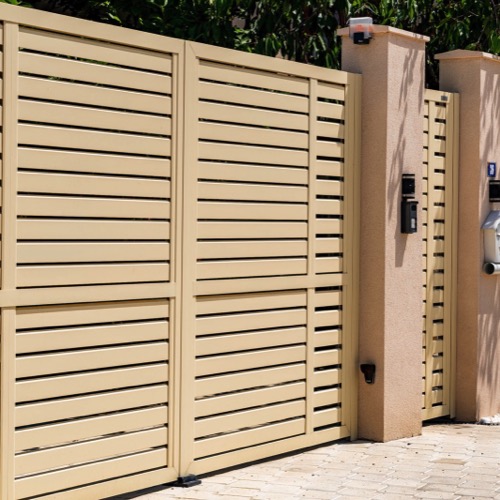 Gard aluminiu - RAL 1015
